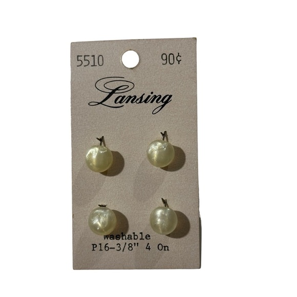 Vtg Set of 4 Lansing Washable Size P16 3/8” Real Mother of Pearl MOP Buttons NOS - Picture 2 of 3